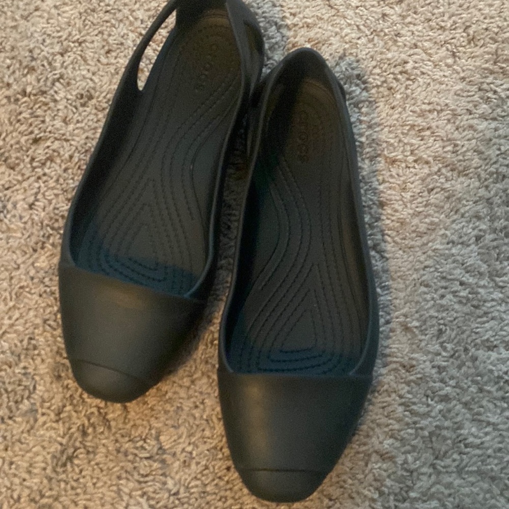 Black sienna flat crocs